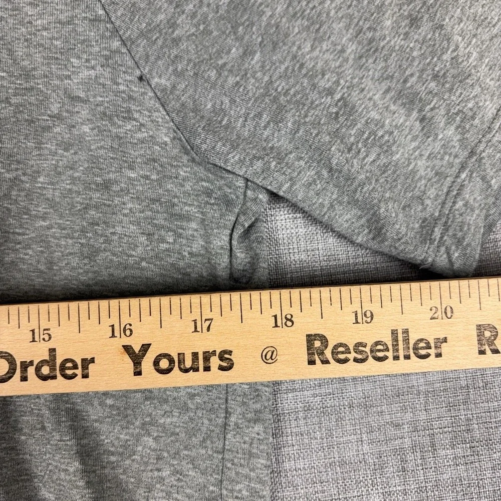 Under Armour moisture quick collar